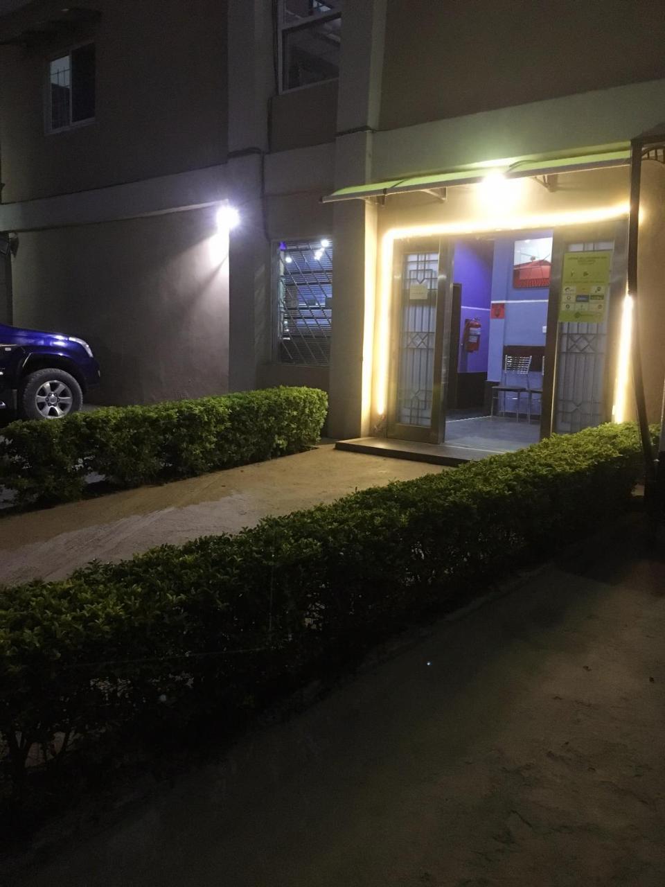 Crown Palace Inn Lusaka Bagian luar foto